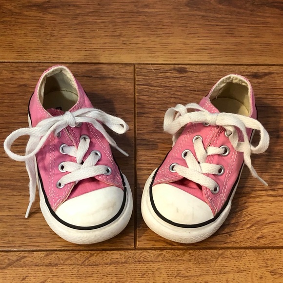infant pink converse shoes